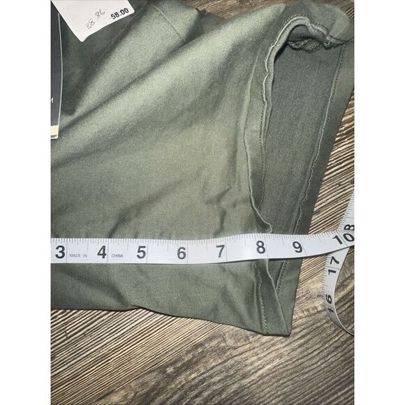 WIT & WISDOM Womens Size 00 'Ab' Solution Stretch Twill Shorts Olive Green. T - Picture 10 of 12